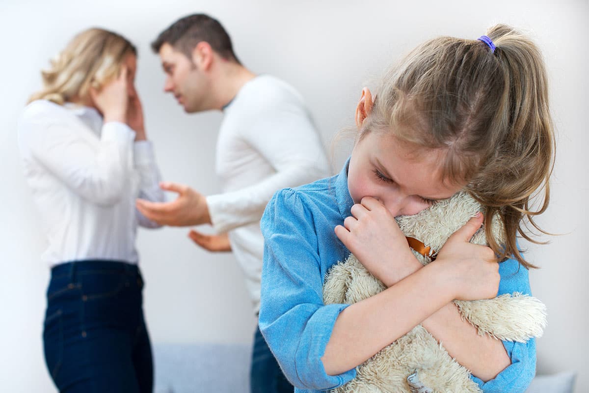 couple arguing w child 06